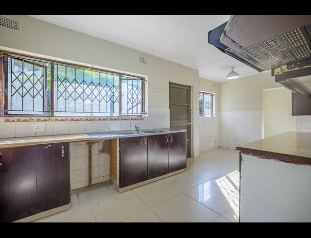 4 BEDROOM HOUSE FOR SALE IN NEW GERMANY